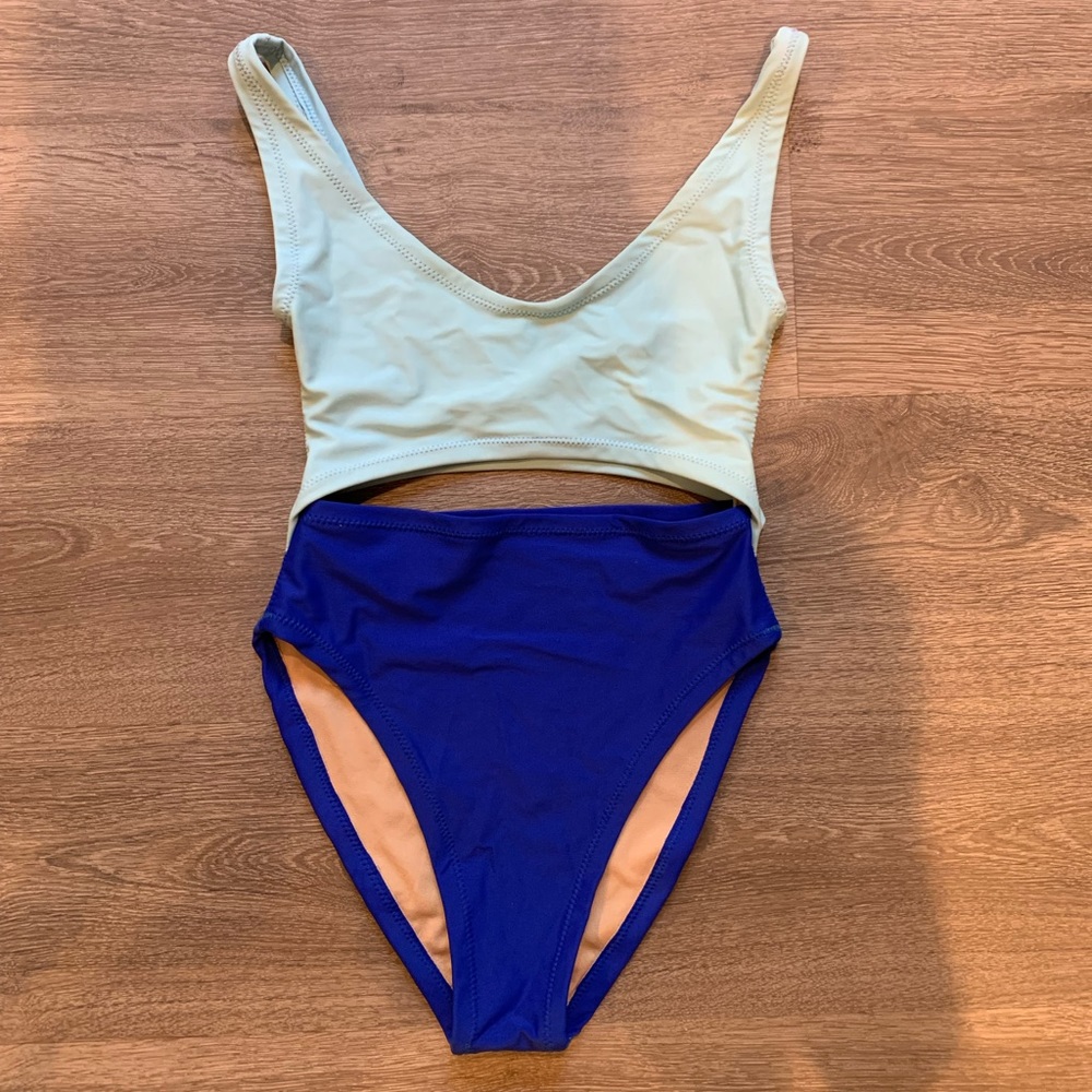 BLUE Two-Tone Cut Out One Piece Swimsuit - Picture 2 of 7